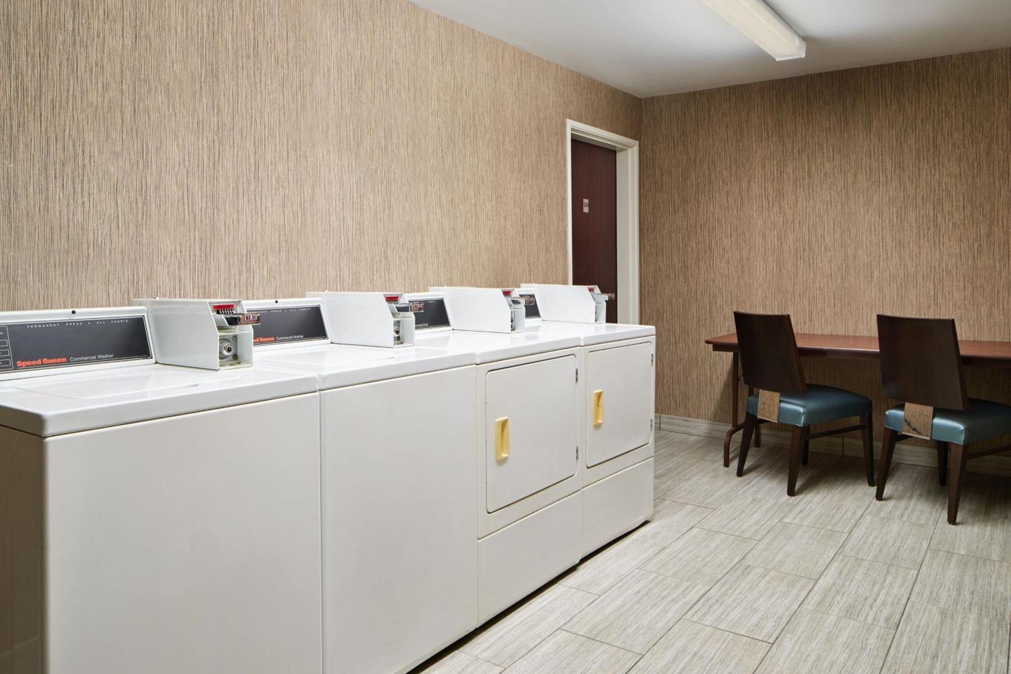 Springhill Suites Edgewood Aberdeen Бель-Эйр Экстерьер фото